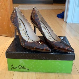 Sam Edelman Tortoiseshell Patent Hazel Pump
